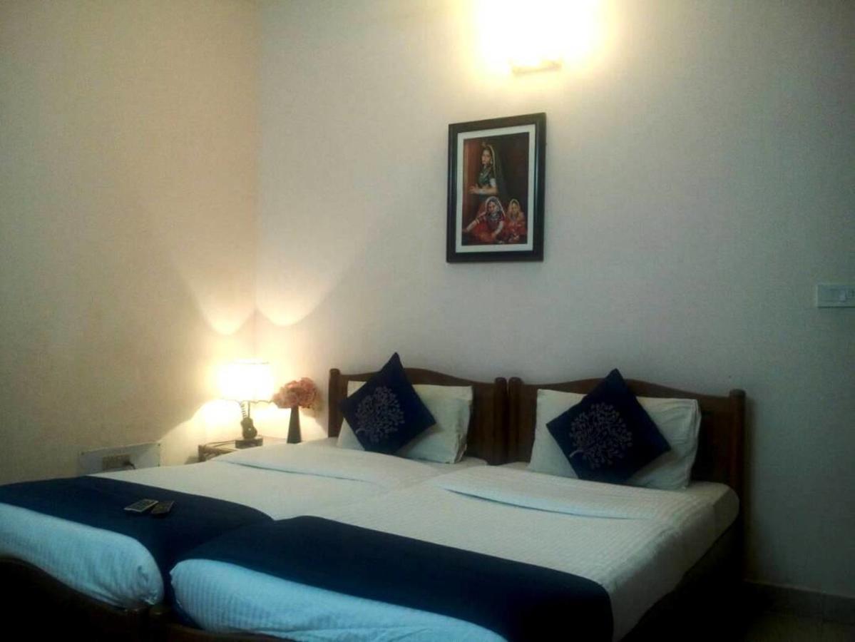 Happy Stay Service Apartments Ченай Екстериор снимка