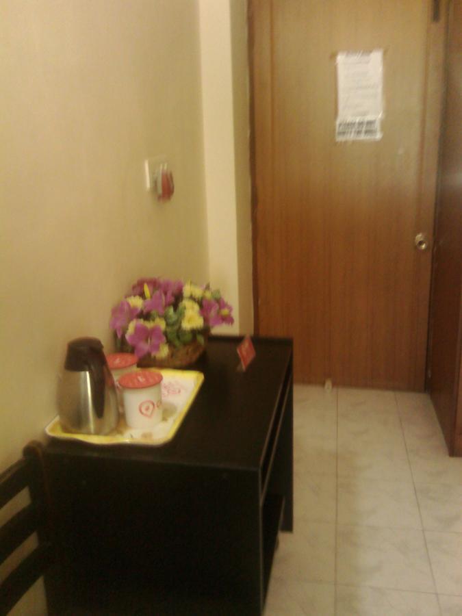 Happy Stay Service Apartments Ченай Екстериор снимка